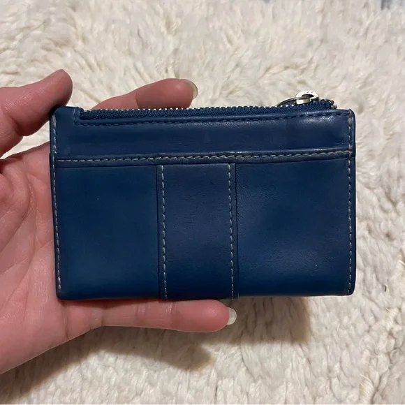Vintage Coach Leather keychain wallet skinny mini in blue - Picture 2 of 8